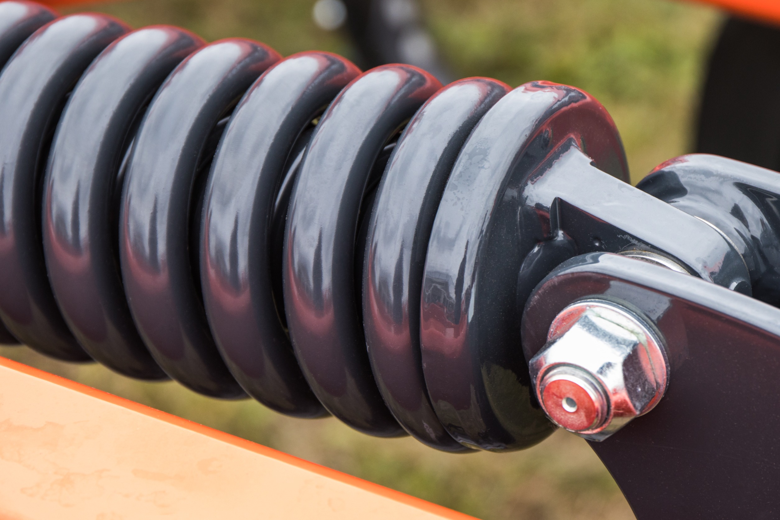 YU CHUN PRECISION CORP.-Shock absorber springs Image